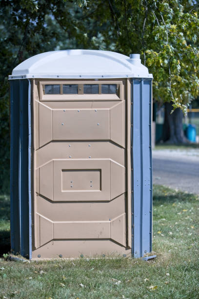 Best Portable bathroom rental  in Paris, TN